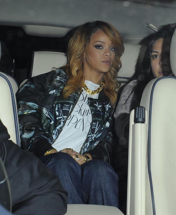 Rihanna enjoys a night out in Dublin, Ireland (22.06.2013) 