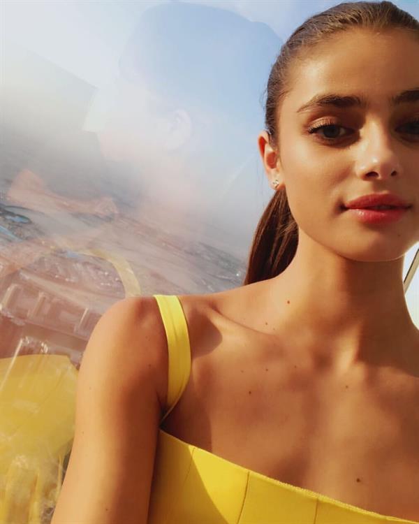 Taylor Marie Hill taking a selfie