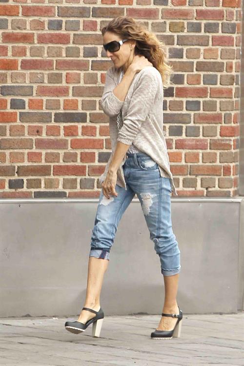 Sarah Jessica Parker Takes her children to school in New York City (May 23, 2013) 