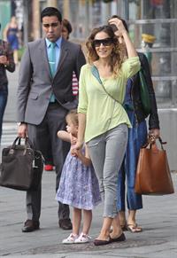 Sarah Jessica Parker Takes a stroll with her twins around the West Village in New York City (May 21, 2013) 