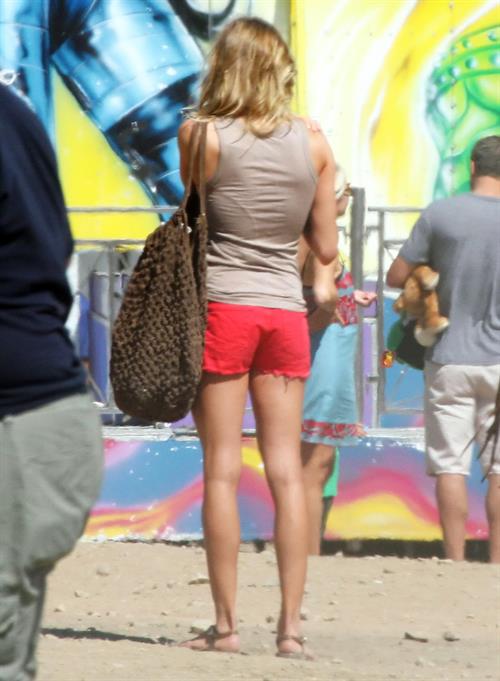 LeAnn Rimes - ass