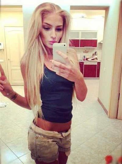 Alena Shishkova taking a selfie