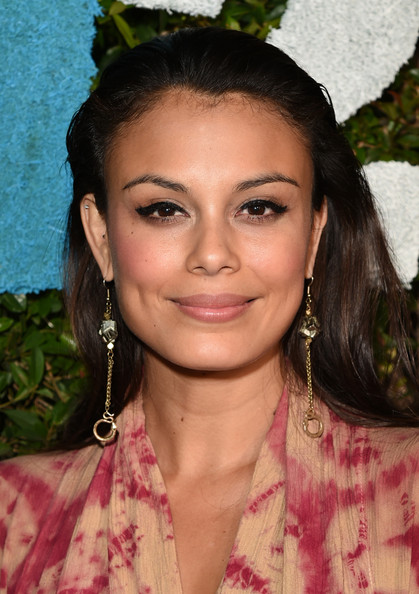 Nathalie Kelley