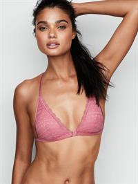 Daniela Braga in lingerie