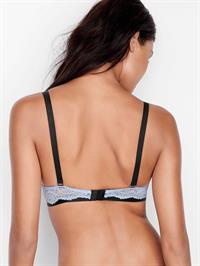 Daniela Braga in lingerie