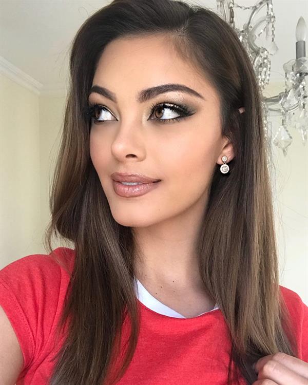 Demi-Leigh Nel-Peters