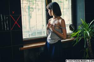 Lara Masier Nude Pictures Lara waits