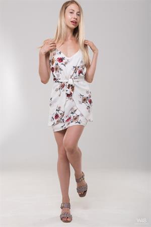 Anna Di Pictures Casting Blonde Anna Di