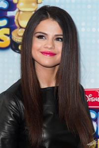 Selena Gomez Radio Disney Music Awards in LA 27.04.13 