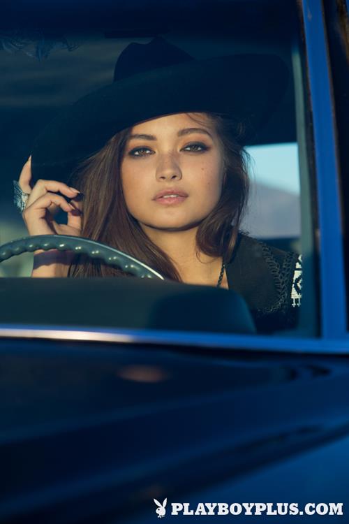 Playboy Cybergirl Chelsie Aryn Nude Photos & Videos at Playboy Plus!