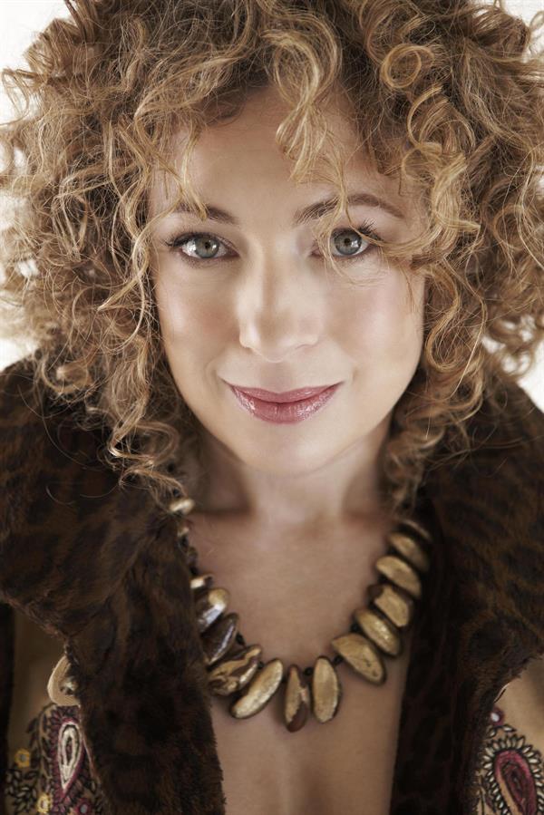 Alex Kingston