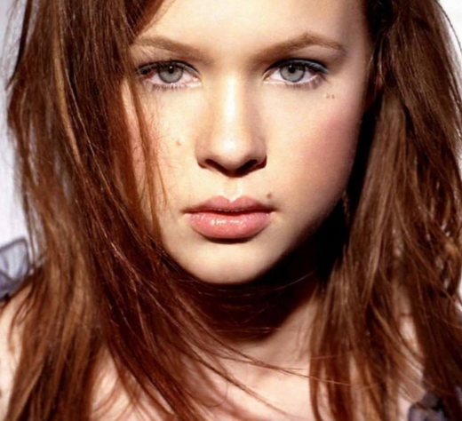 Thora Birch