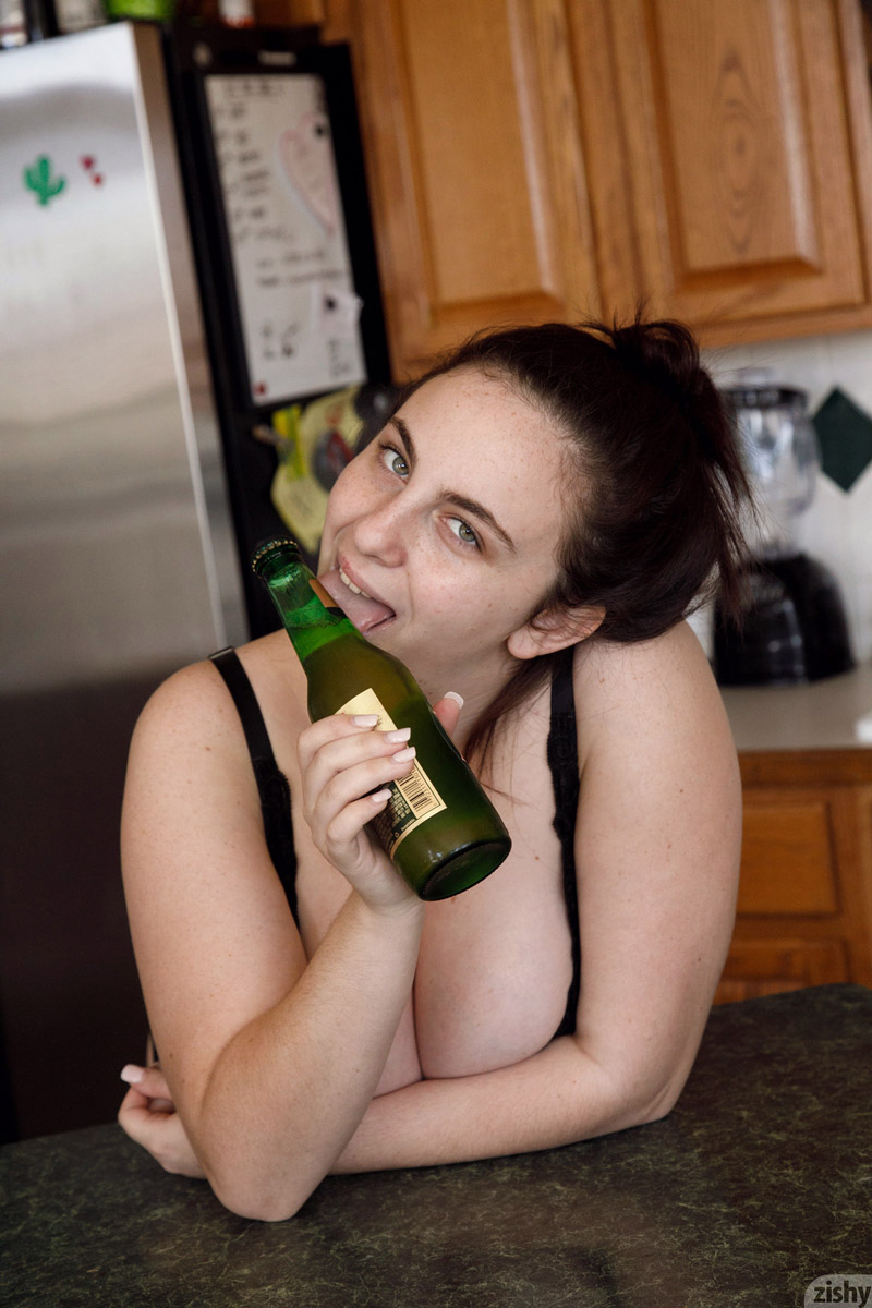 Milly Marks Reach For The Stars