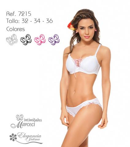 Natalia Vélez in lingerie