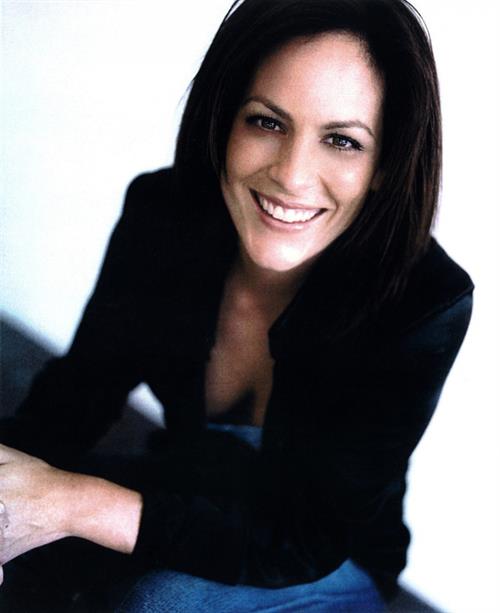 Annabeth Gish