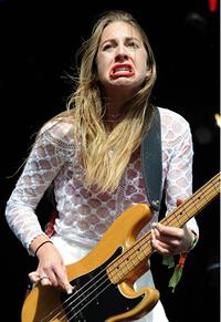 Este Haim Pictures Este Haim