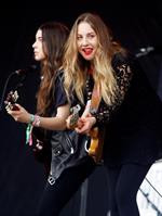 Este Haim