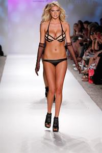 Beach Bunny Swimwear SS 2011 Runway