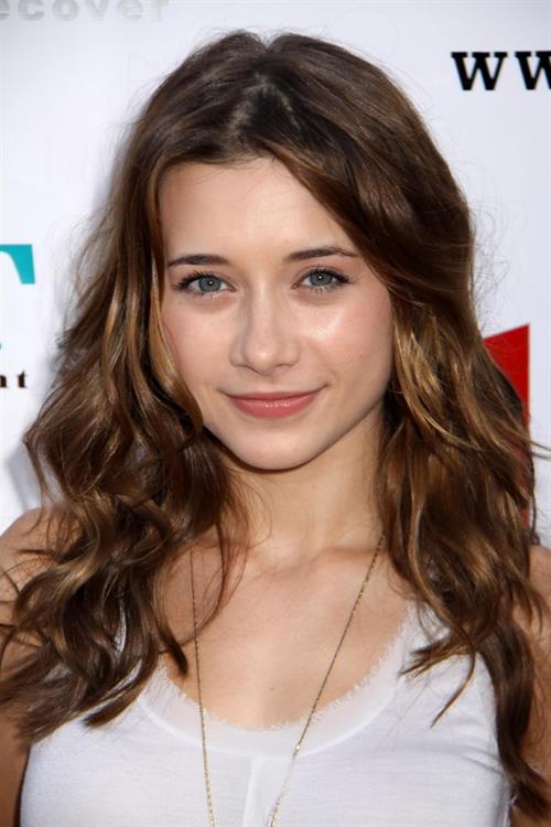 Olesya Rulin
