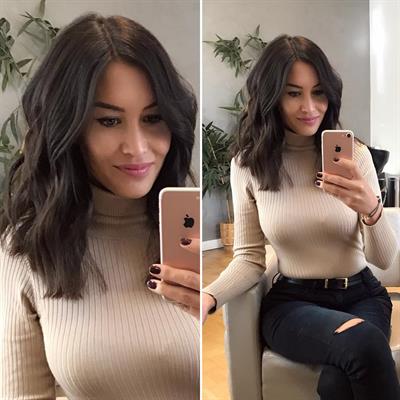 Sidonie Biémont taking a selfie