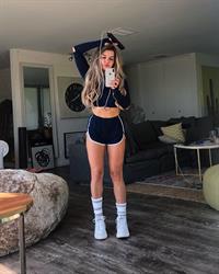 Nikki Blackketter taking a selfie