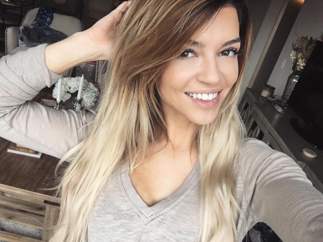 Nikki Blackketter taking a selfie