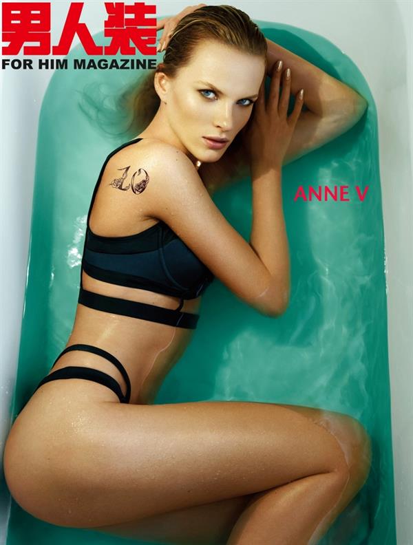 Anne Vyalitsyna in a bikini