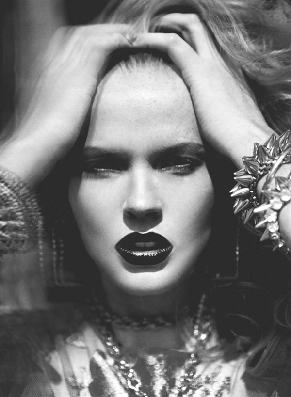 Anne Vyalitsyna