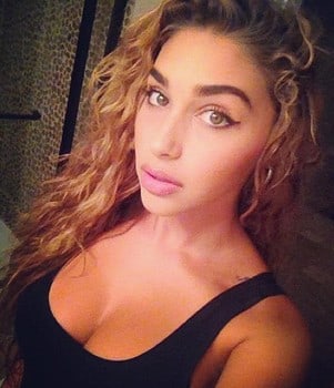 Chantel Jeffries taking a selfie