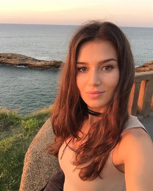 Klaudia Ungerman taking a selfie