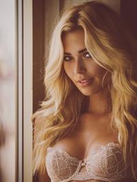 Sandra Kubicka in lingerie