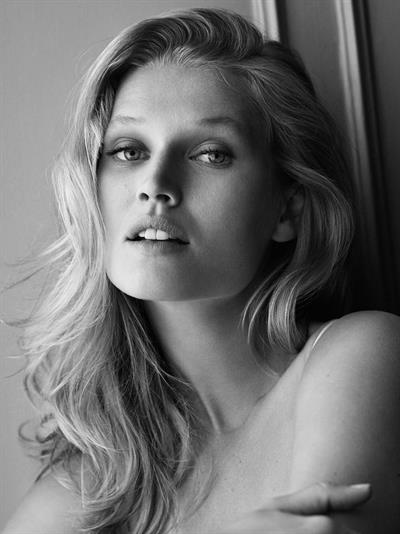 Toni Garrn