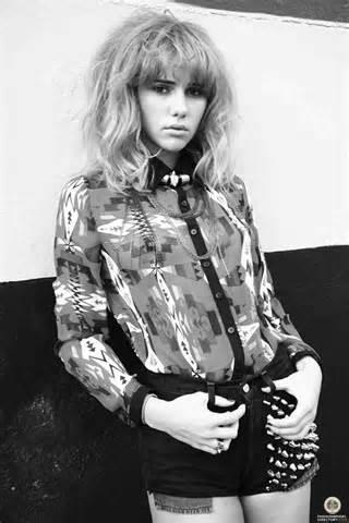 Suki Waterhouse