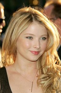 Elisabeth Harnois