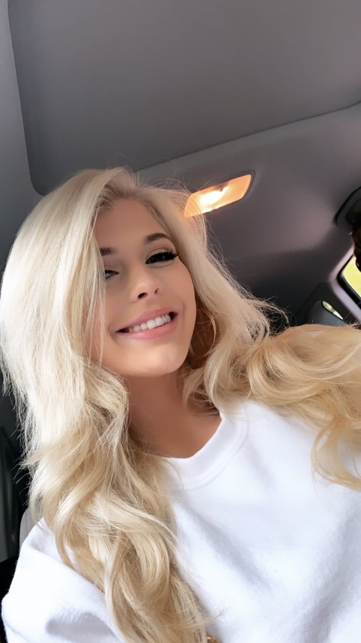 Loren Gray taking a selfie