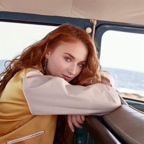 Sophie Turner (Actress)