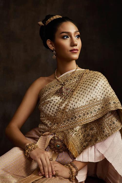 Nicolene Pichapa Limsnukan