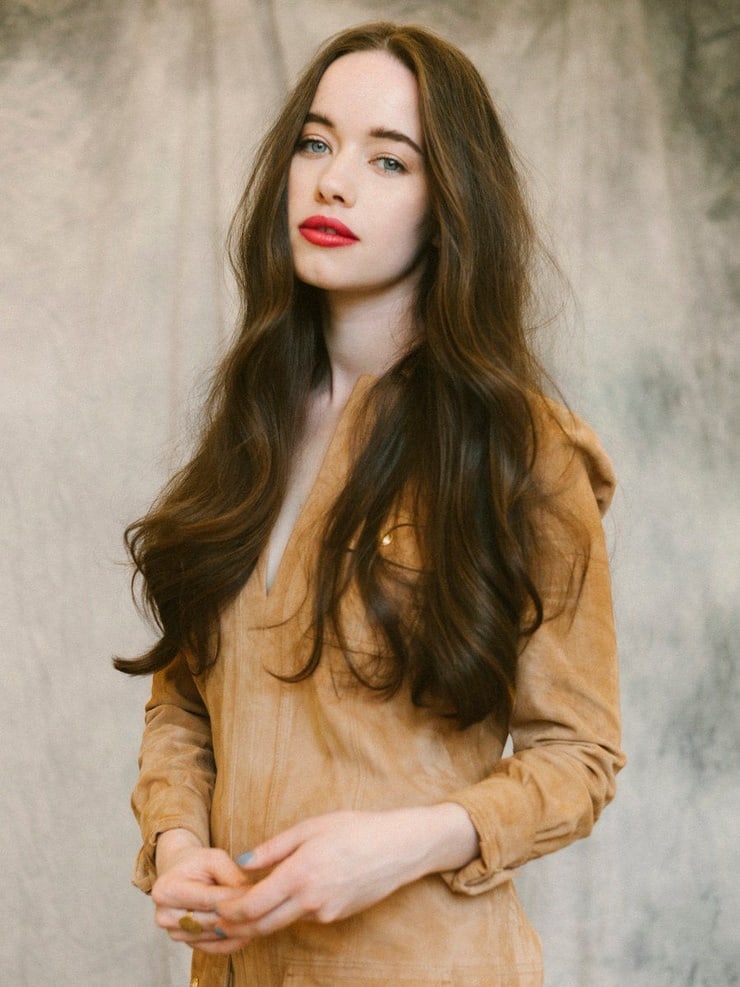 anna-popplewell