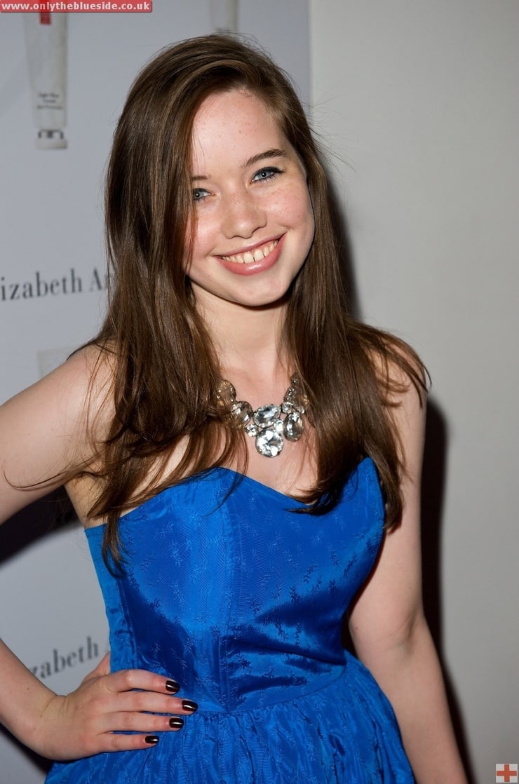 anna-popplewell