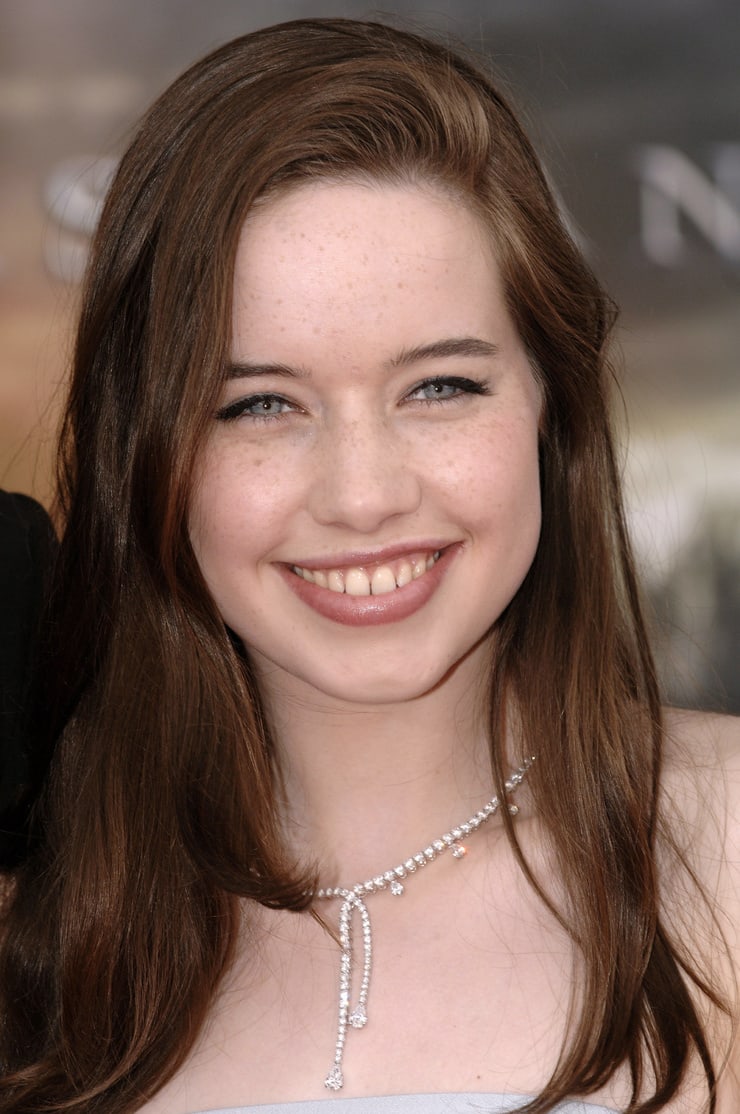 anna-popplewell