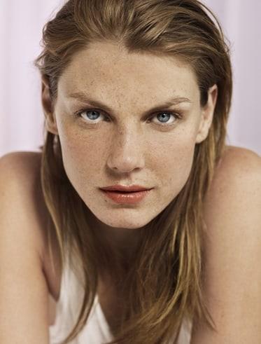 Angela Lindvall