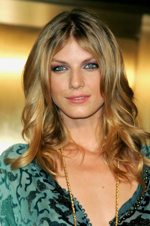 Angela Lindvall