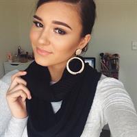 Shani Grimmond taking a selfie