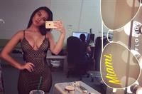 Damaris Lopez taking a selfie