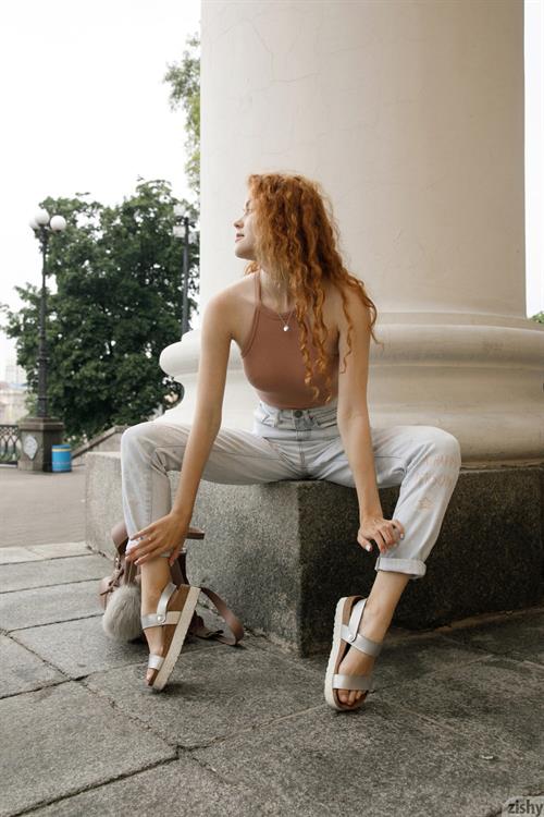 Heidi Romanova Pictures Heidi Romanova Flashing Tits