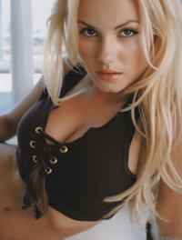 Elisha Cuthbert Pictures Elisha Cuthbert