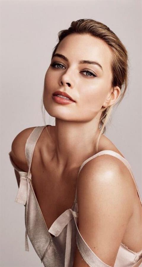 Margot Robbie