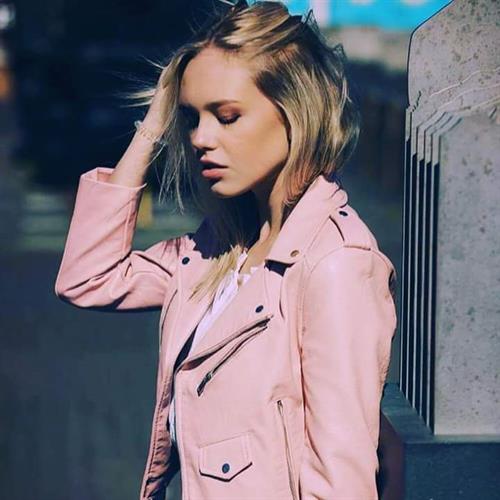 Katrín Lea Elenudóttir