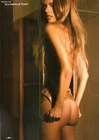 Alessandra Ambrosio in lingerie - ass