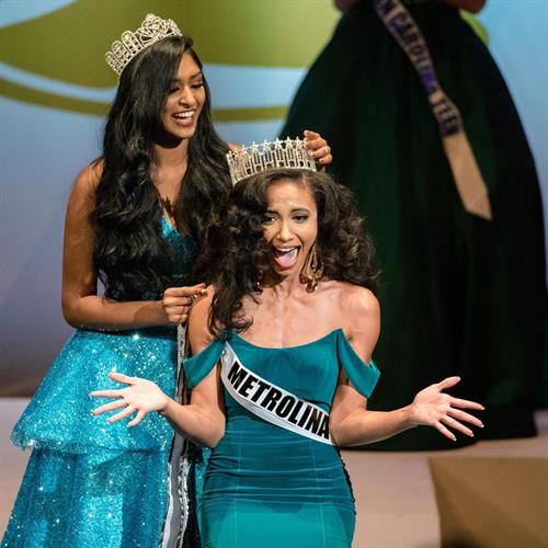 Cheslie Kryst Pictures Cheslie Kryst